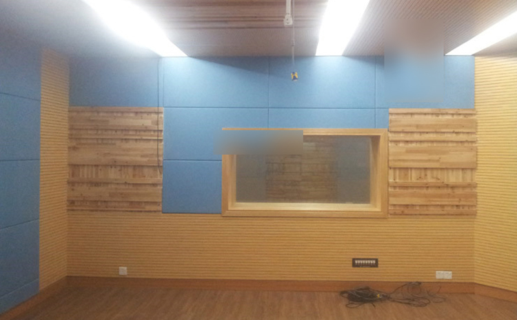 廣東湛江學(xué)院錄音棚吸音工程