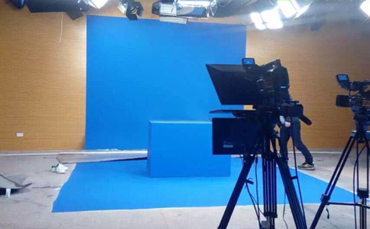 湖北恩施中學(xué)演播廳吸音板工程